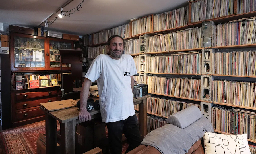 How Did Someone Upload 10,000 Concerts and No One’s Talking About It? In an internet era where even the smallest updates go viral within minutes, it’s almost hard to believe that something this massive slipped under the radar. Yet somehow, it did. More than 10,000 live concert recordings have quietly been uploaded to the Internet Archive — one of the largest free digital libraries in the world — and hardly anyone outside niche music communities seems to be talking about it. So what exactly happened here? A Drop That Should’ve Broken the Internet Uploading a single concert recording can take time, effort, and resources. Now imagine doing that 10,000 times. That’s exactly what a user known online as “Sonic Santa” appears to have done — contributing a massive collection of live performances spanning multiple artists, genres, and decades. For music lovers, this isn’t just another upload. It’s closer to discovering a hidden vault of history. We’re talking about: Rare live recordings Lesser-known performances Possibly long-lost shows that never made it to mainstream platforms And the most surprising part? It’s all freely accessible. Why Isn’t This Everywhere? You’d expect headlines, trending hashtags, maybe even debates over copyright or ownership. But instead, there’s mostly… silence. There are a few reasons why something this big might go unnoticed: 1. The Platform Itself Is Low-Key The Internet Archive isn’t designed to go viral. It’s more like a digital museum than a social media platform. There’s no algorithm pushing content into your feed, no notifications blowing it up overnight. 2. No Mainstream Amplification Major media outlets haven’t picked it up — at least not yet. Without that push, even huge uploads can stay buried unless communities actively share them. 3. It’s a Slow-Burn Discovery Unlike viral content, archives grow quietly. People tend to discover them gradually, one link at a time, often through forums, niche subreddits, or word of mouth. Why This Actually Matters This isn’t just about quantity — it’s about preservation. Live concerts are often fleeting experiences. Many are never officially recorded or released. Over time, they disappear — lost to old tapes, broken hard drives, or forgotten collections. Projects like this help: Preserve music history Give access to rare performances Support open digital culture In a way, this upload is doing something streaming platforms rarely prioritize: saving moments, not just monetizing them. The Internet Still Has Hidden Corners It’s easy to think the internet is fully mapped out — that everything important trends, everything viral gets seen. But moments like this prove otherwise. Somewhere between the noise of daily content, 10,000 concerts appeared online, quietly waiting to be discovered. No hype, no massive rollout — just a huge contribution sitting in plain sight. Final Thought Maybe the real story isn’t just that someone uploaded 10,000 concerts. It’s that something this big can still exist online without immediately becoming a global headline. And if this slipped through unnoticed… what else is out there waiting?